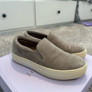 Grey steve madden sneakers